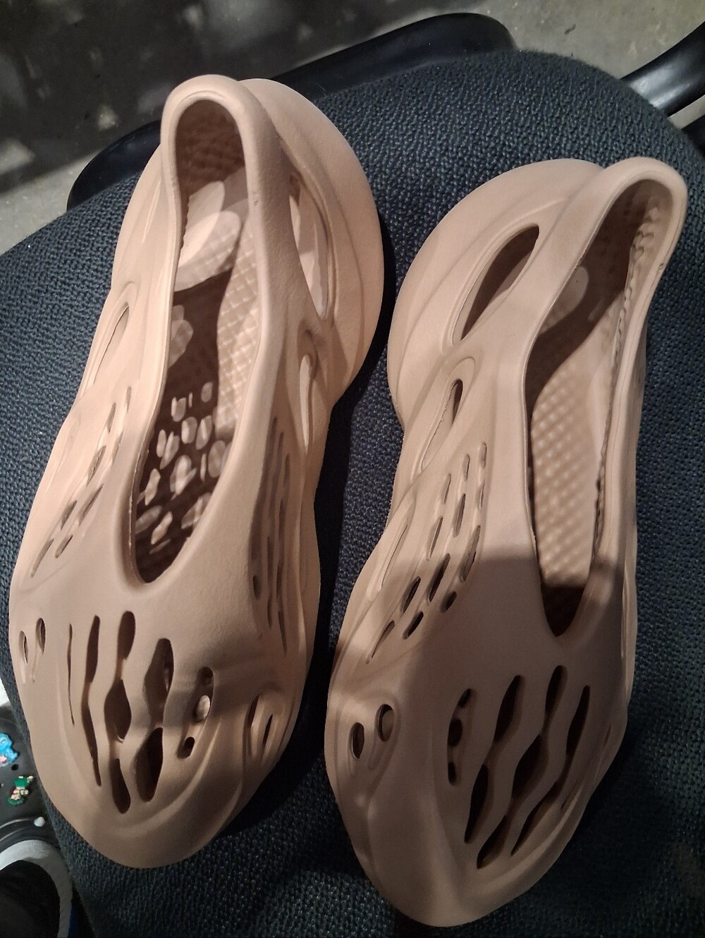 Yeezy Foam Clog Mules in Light Beige